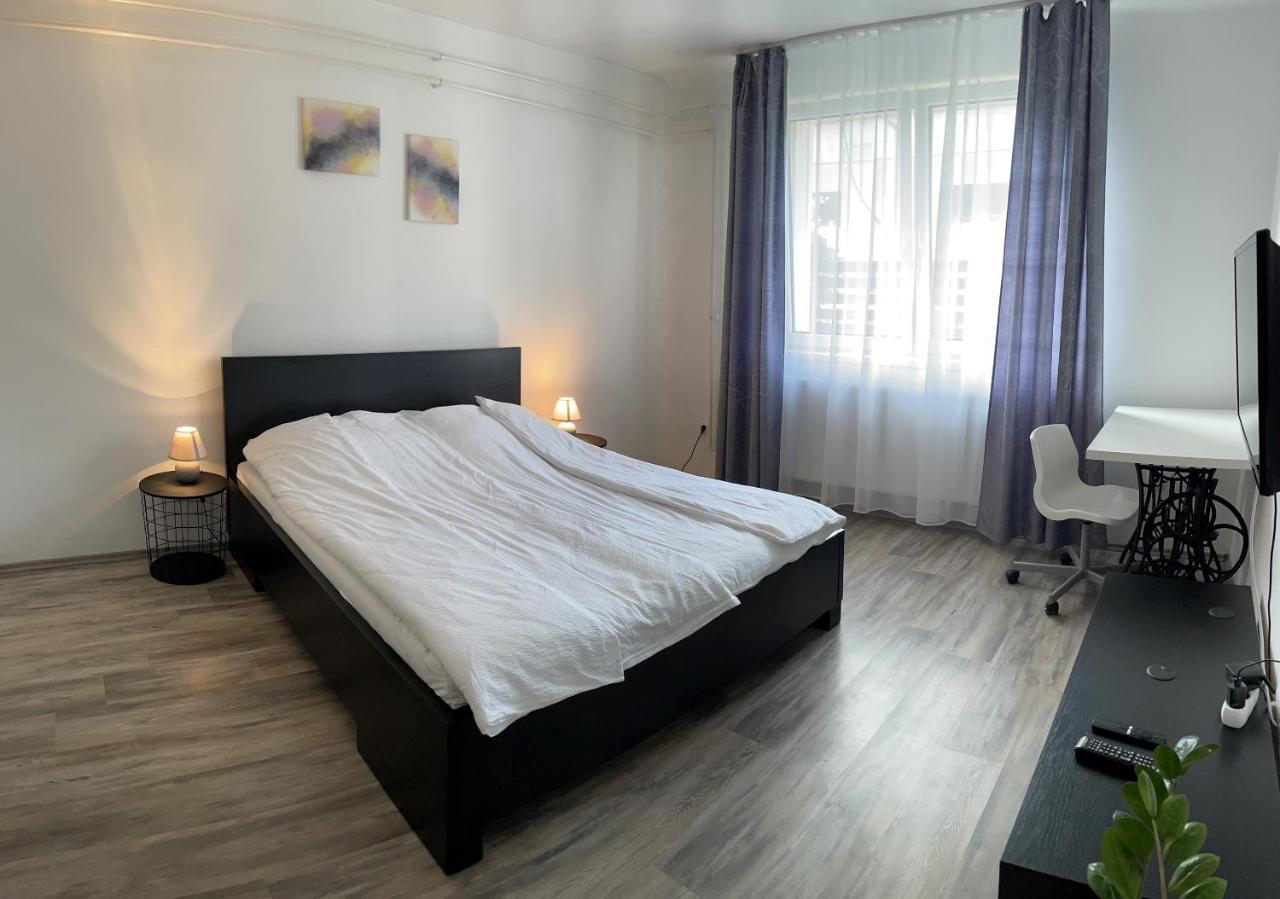 Lavender Garden Apartment 데브레첸 외부 사진